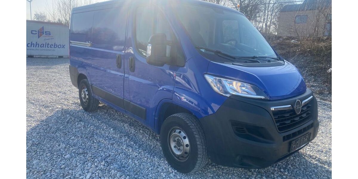 Opel Movano 179.847 km 8.990 &euro; München 81379