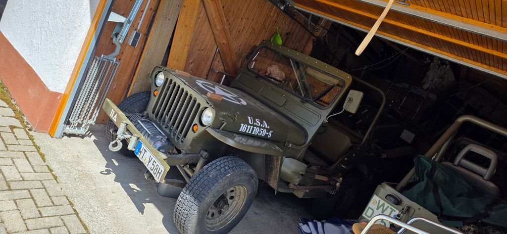 Jeep Willys 15.000 km 35.000 &euro; Görwihl 79733