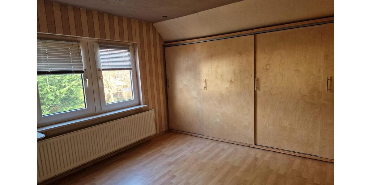 Einfamilienhaus Schortens - 5 Zimmer, 126 m&sup2;, 145.000&euro; | Angebot:27014460