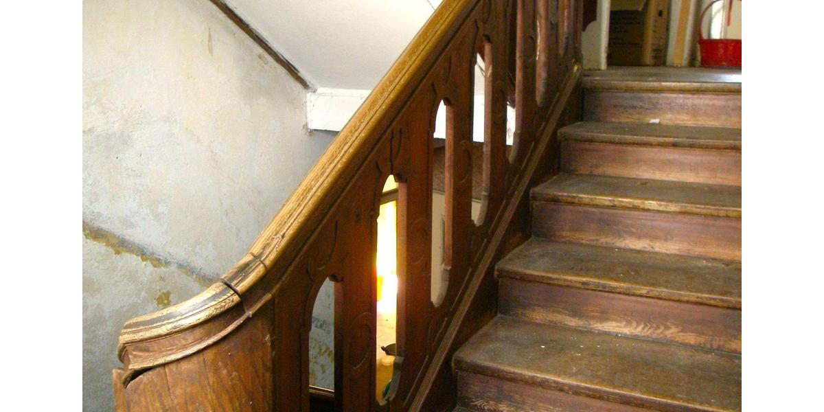 Einfamilienhaus Arberg - 10 Zimmer, 400 m&sup2;, 324.000&euro; | Angebot:26602753