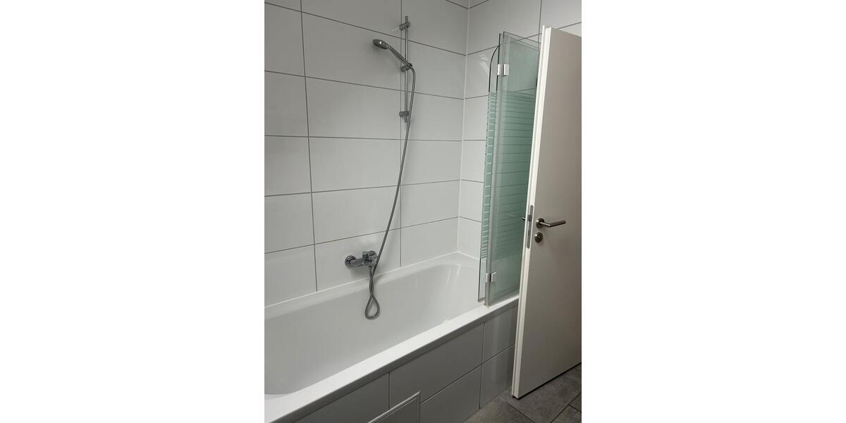 Dachgeschoßwohnung Heilbronn - 4 Zimmer, 97 m&sup2;, 1.190&euro; | Angebot:24472362