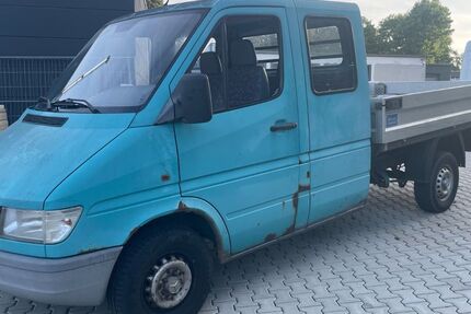 Mercedes-Benz Sprinter 180.000 km 3.950 &euro; Herzogenrath 52134
