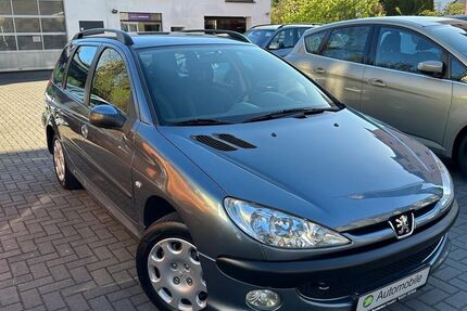 Peugeot 206 211.040 km 1.999 &euro; Troisdorf 53840