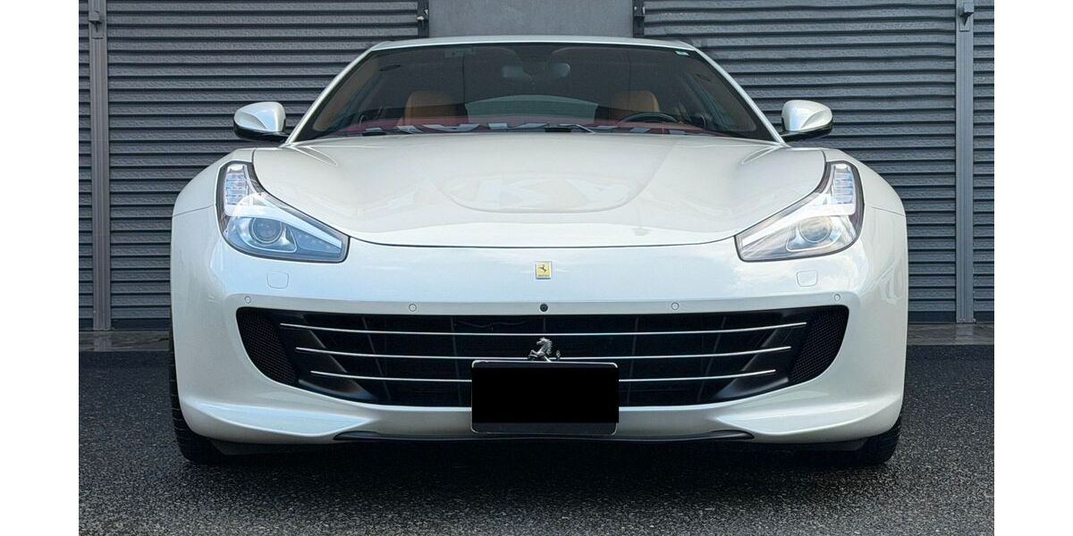 Ferrari GTC4Lusso 29.000 km 110.199 &euro; Tokorozawa 