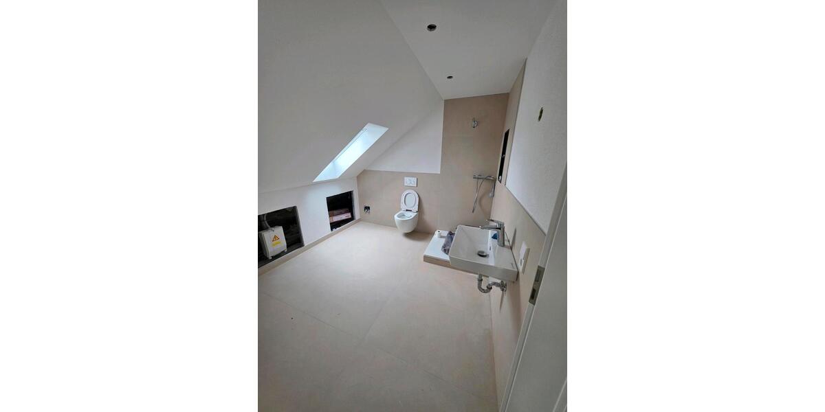Dachgeschoßwohnung Rheinfelden (Baden) - 3 Zimmer, 80 m&sup2;, 1.200&euro; | Angebot:26400920