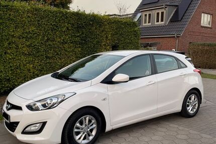 Hyundai i30 105.300 km 7.900 € Hamburg 22527