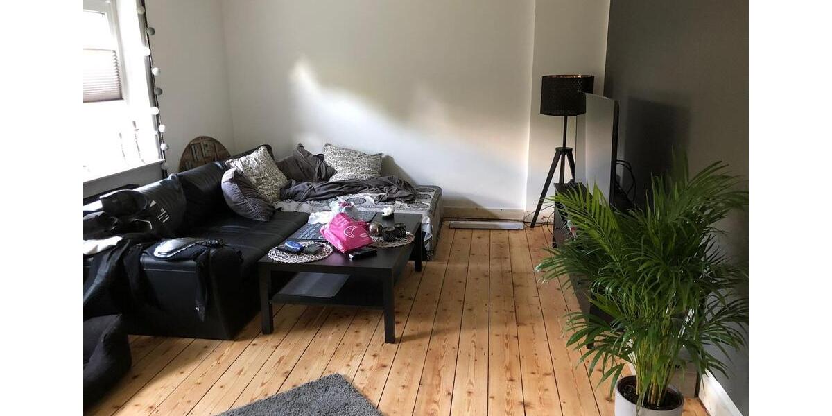 Doppelhaushälfte mit eigenem Garten ab 15.04.2026 zu vermieten 4.5 zimmer