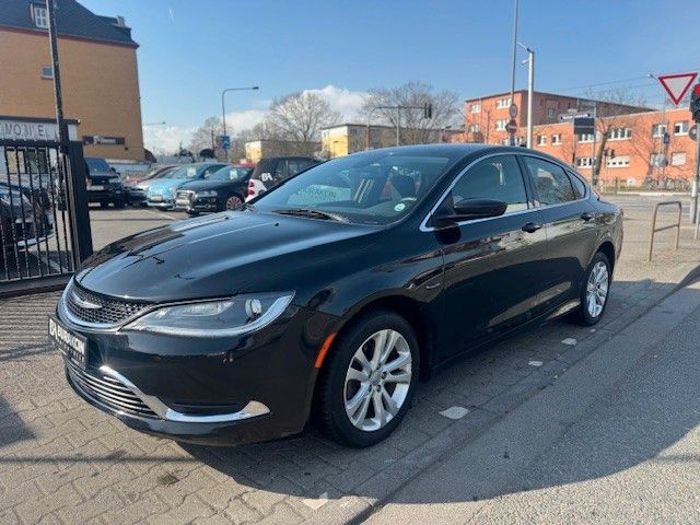 Chrysler 200 160.000 km 9.900 &euro; Frankfurt am Main 65933
