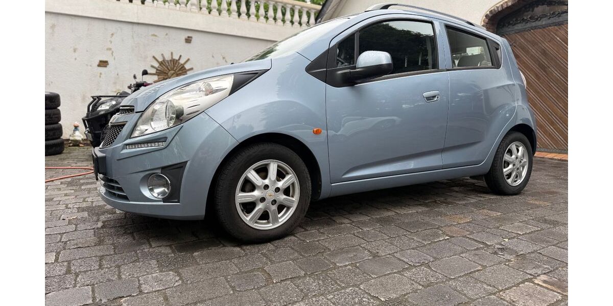 Chevrolet Spark 73.221 km 3.690 &euro; Neukirchen-Vluyn 47506