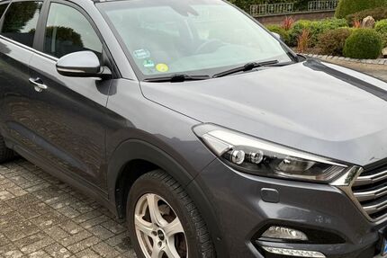 Hyundai TUCSON 136.000 km 13.800 € Übach-Palenberg 52531