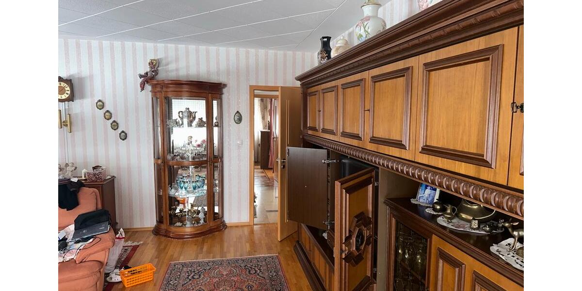 Einfamilienhaus Burkardroth - 6 Zimmer, 180 m&sup2;, 1.200&euro; | Angebot:26628083