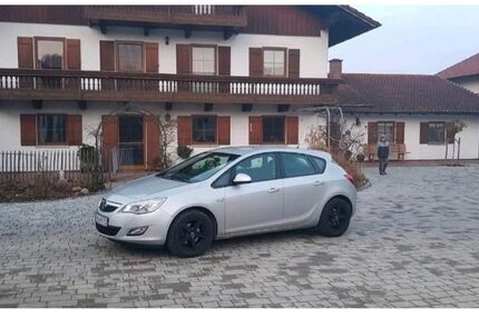 Opel Astra 212.000 km 2.800 &euro; Pfarrkirchen 84347