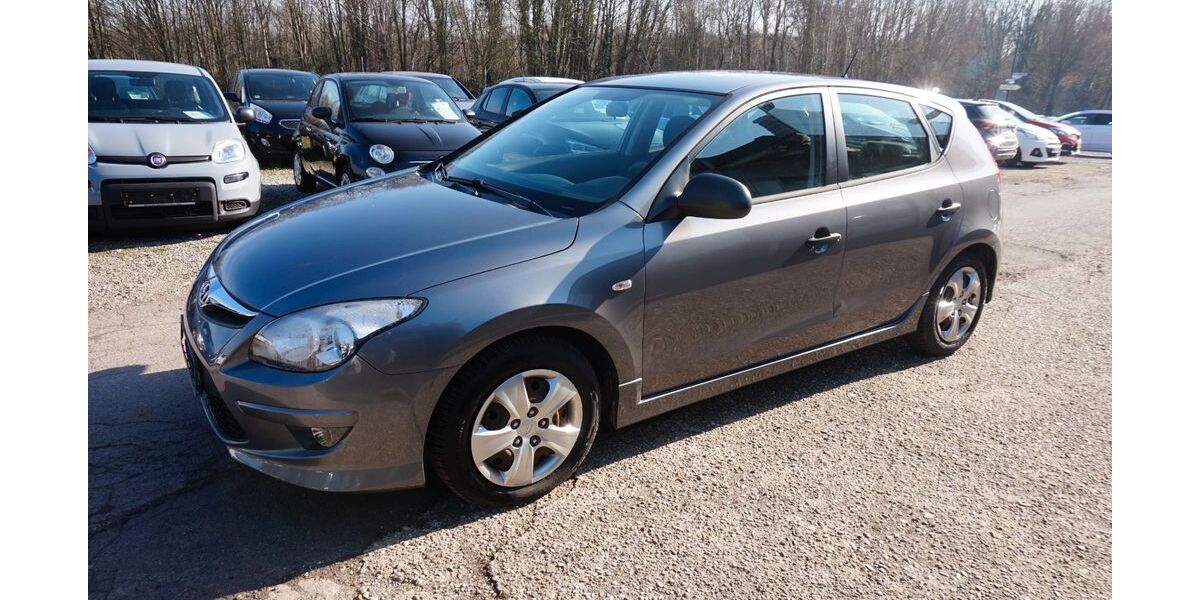 Hyundai i30 84.300 km 3.990 &euro; ESCHWEILER - KINZWEILER 52249