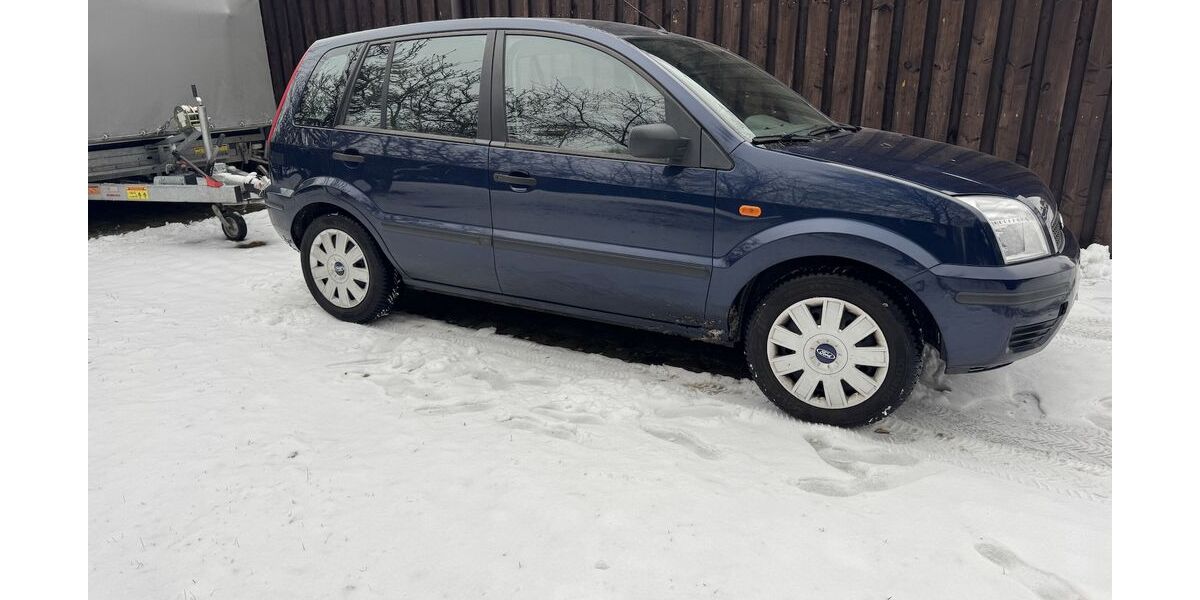 Ford Fusion 139.000 km 2.499 &euro; Hamburg 22339