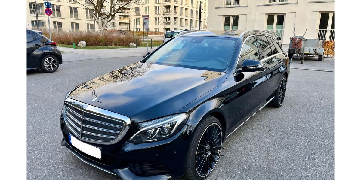 Mercedes-Benz C 250 174.890 km 14.990 € München 81543