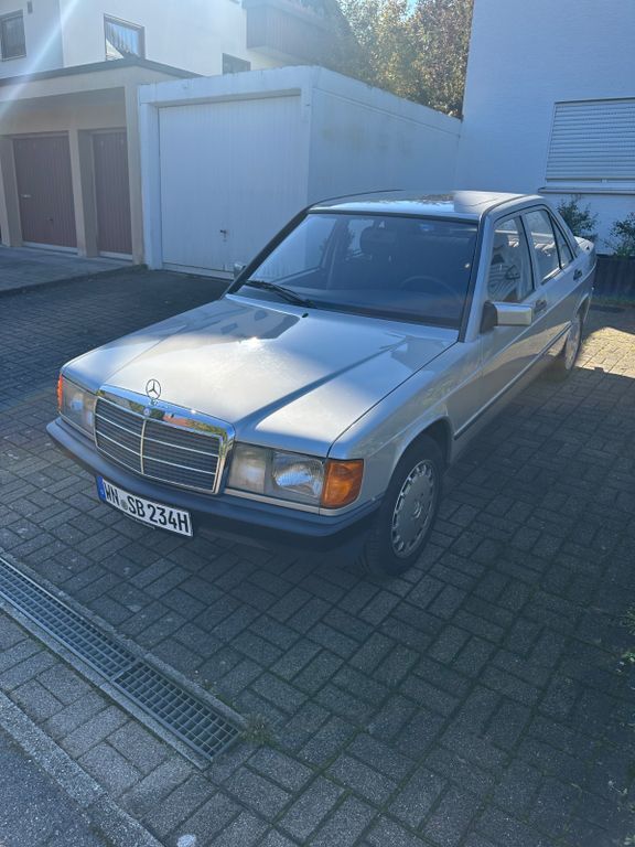 Mercedes-Benz 190 153.300 km 6.450 € Plüderhausen 73655