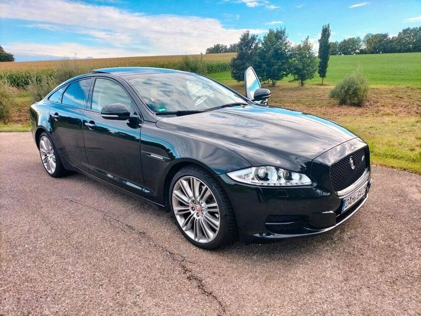 XJ