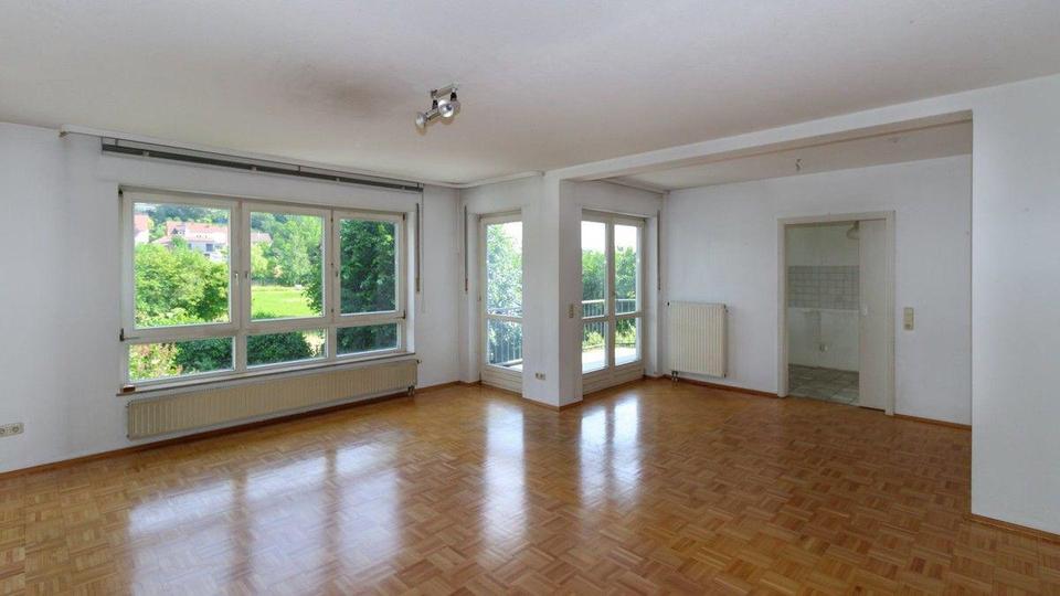 Hochparterre Petersberg - 3 Zimmer, 90 m&sup2;, 1.200&euro; | Angebot:26278170