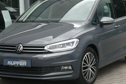 VW Touran 32.400 km 30.400 &euro; Vaihingen / Enz 71665