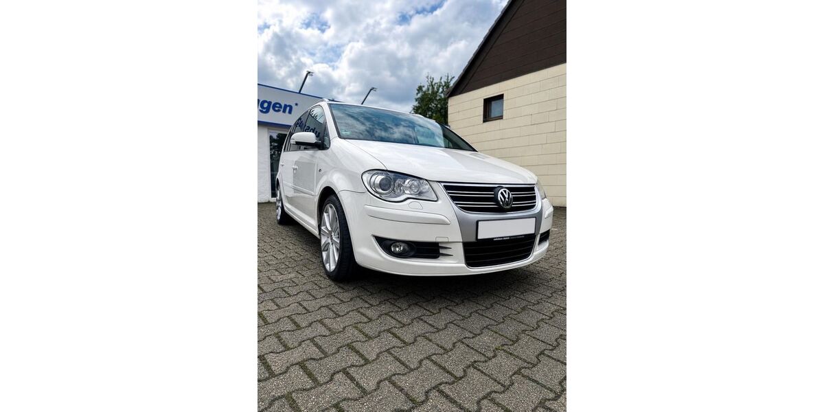 VW Touran 225.000 km 5.699 &euro; Bochum 44879