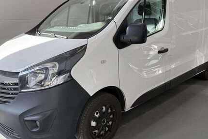 Opel Vivaro 171.254 km 8.950 &euro; Berlin 12277