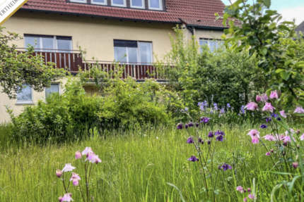 Haus zum Kaufen in Veitshöchheim 559.000 € 212 m² 10 zimmer