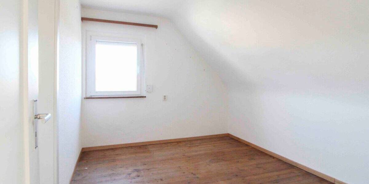Einfamilienhaus Mühlacker Dürrmenz - 6 Zimmer, 115 m&sup2;, 175.000&euro; | Angebot:26629437