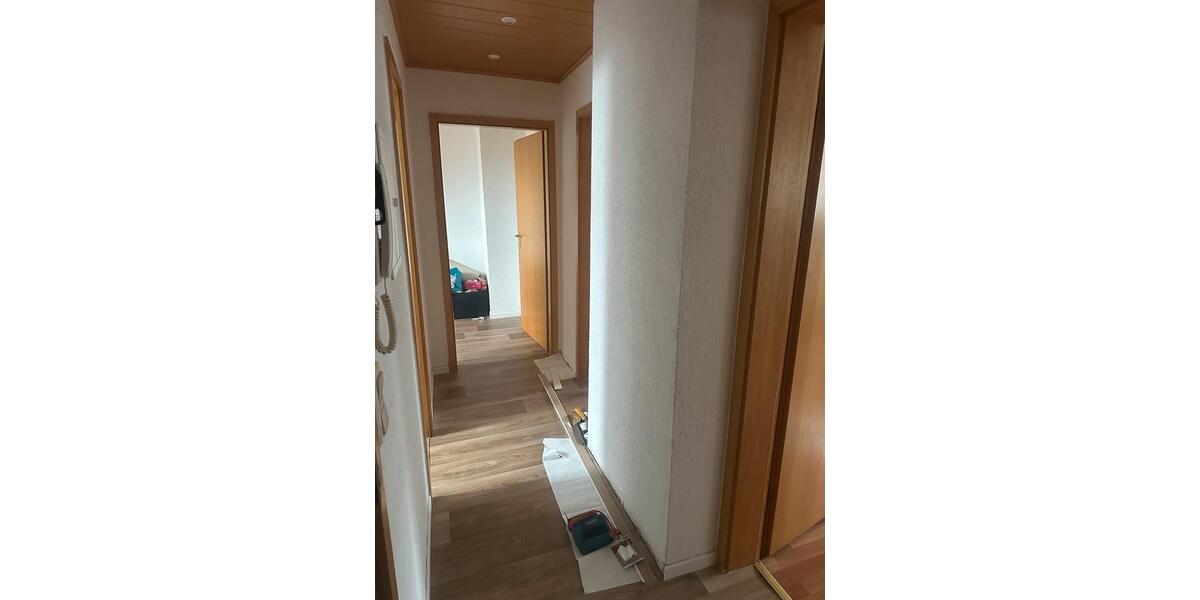 Dachgeschoßwohnung Remscheid - 3 Zimmer, 75 m&sup2;, 750&euro; | Angebot:24876826