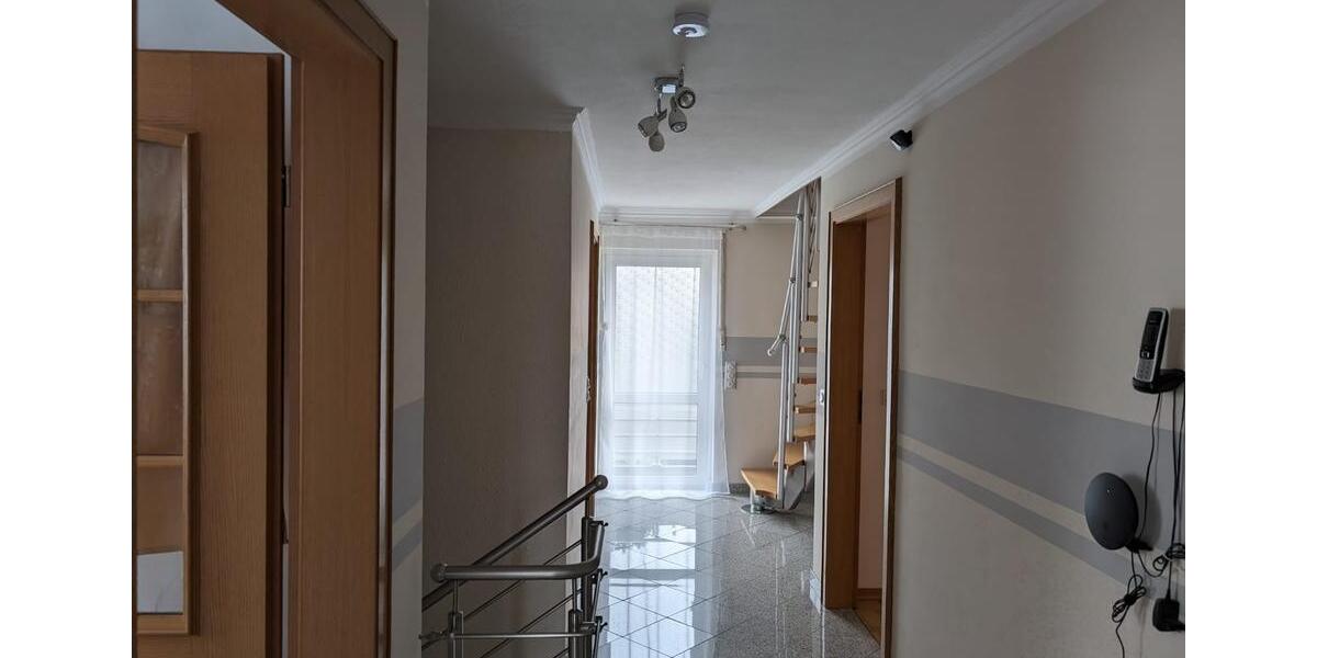 Einfamilienhaus Bad Berleburg - 9 Zimmer, 148 m&sup2;, 370.000&euro; | Angebot:26944773