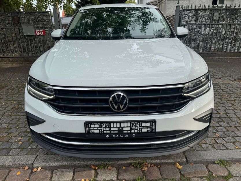 VW Tiguan 122.352 km 20.999 € Berlin 12357