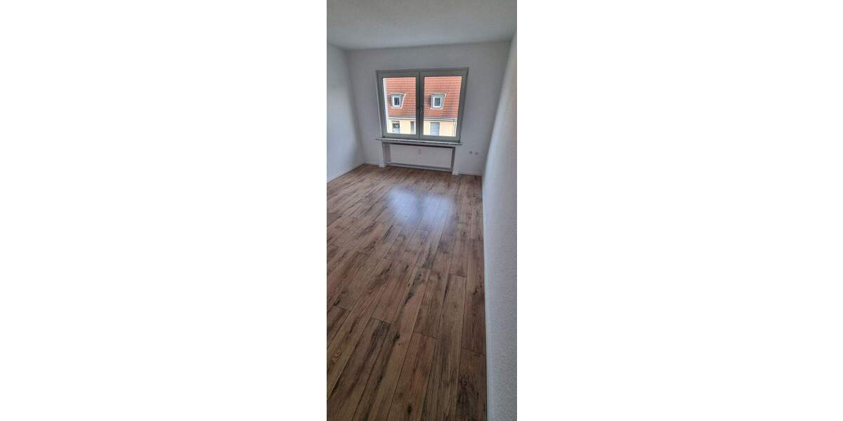 Etagenwohnung Oberhausen Altstadt-Mitte - 3 Zimmer, 67 m&sup2;, 455&euro; | Angebot:24636716