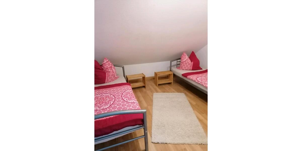Dachgeschoßwohnung Rödental - 4 Zimmer, 85 m&sup2;, 155.000&euro; | Angebot:26961560