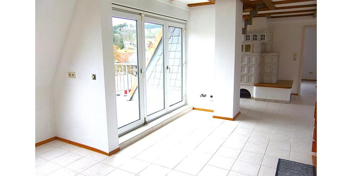 Dachgeschoßwohnung Oberzent - 3.5 Zimmer, 100 m&sup2;, 780&euro; | Angebot:24466563