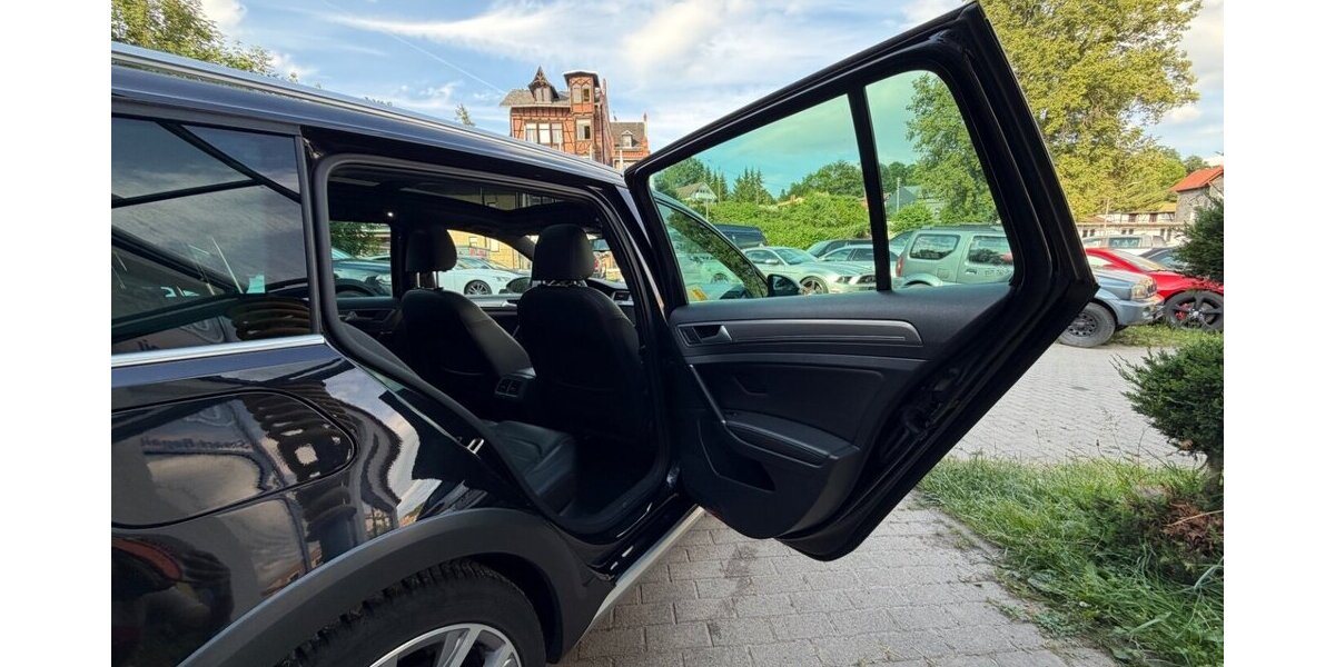 VW Golf Alltrack Variant 2.0 TDI AHK LED LEDER Zahnri 180.000 km 12.499 &euro; Rudolstadt 07407