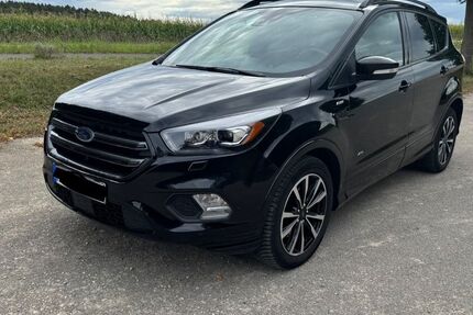Ford Kuga 103.000 km 16.990 &euro; Neustadt 91413