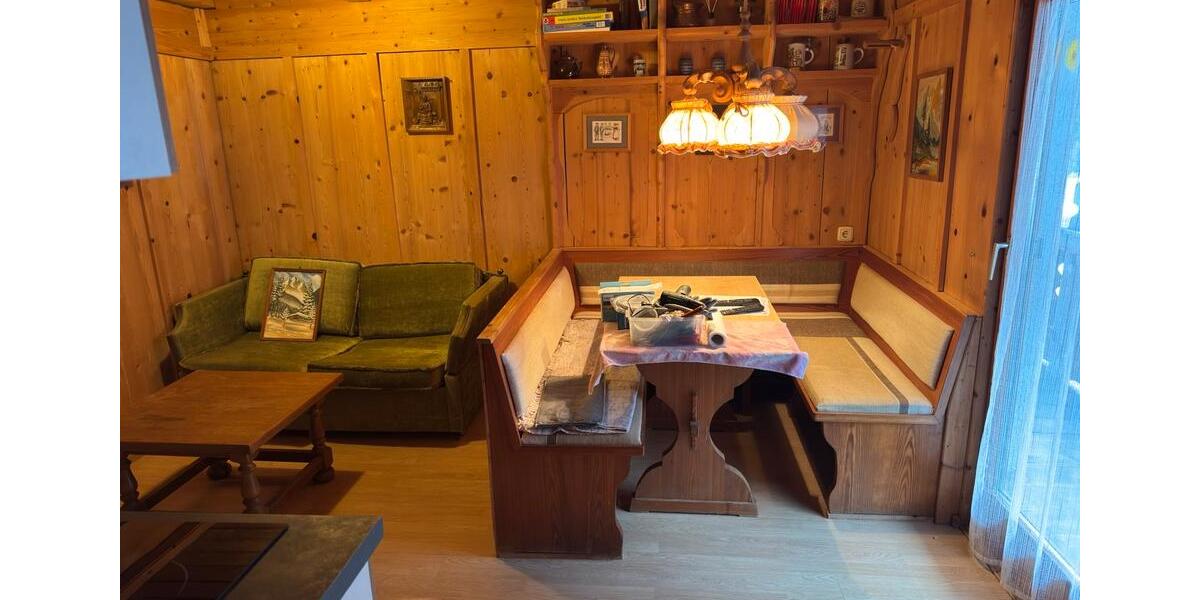 Etagenwohnung Hausham - 2 Zimmer, 35 m&sup2;, 400&euro; | Angebot:24737333