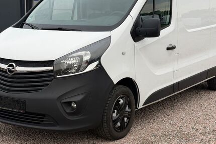 Opel Vivaro 125.930 km 12.199 &euro; Rostock 18107