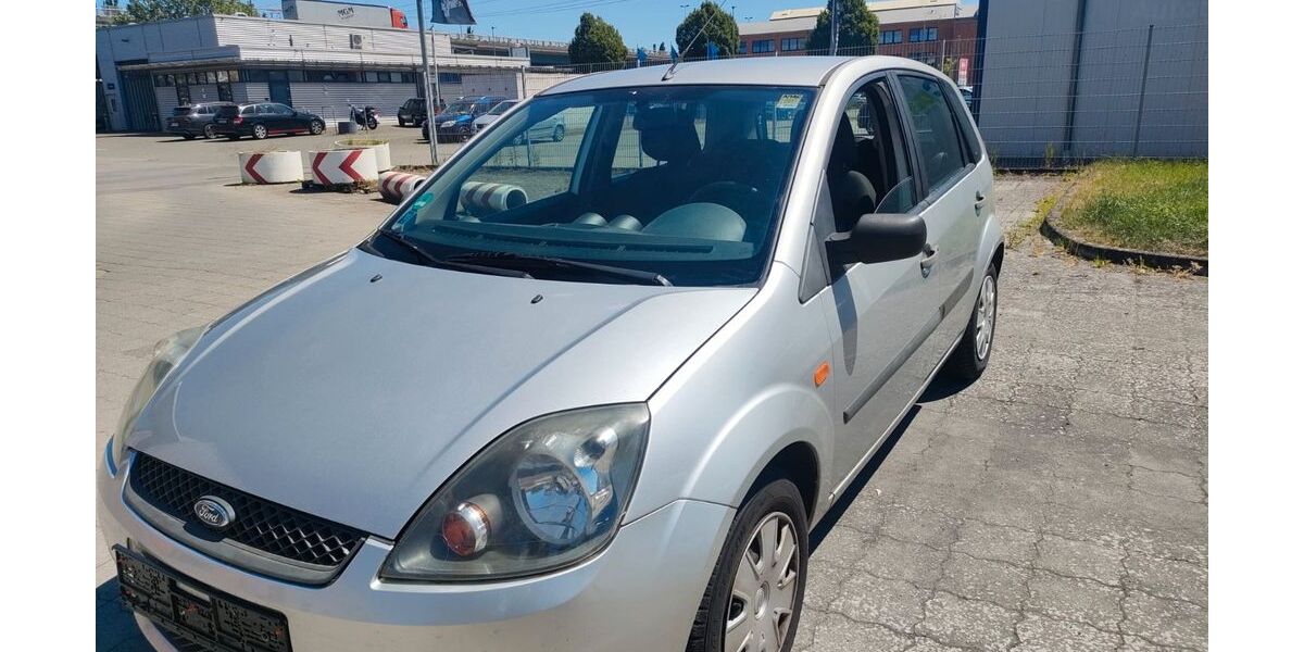 Ford Fiesta 137.000 km 1.850 &euro; Bremen 28199
