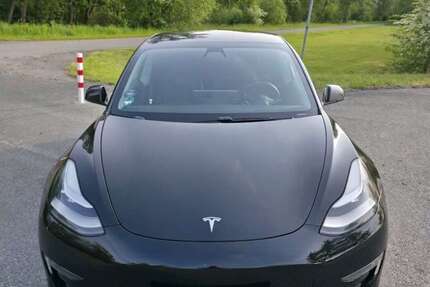 Tesla Model 3 148.000 km 22.000 &euro; Bremen 28197