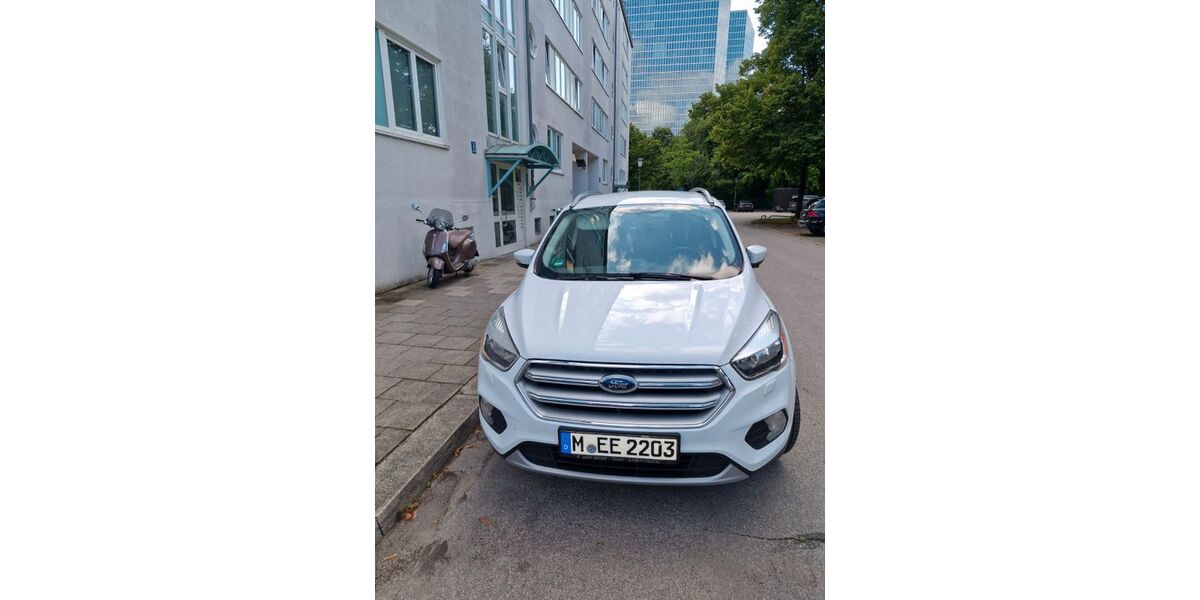 Ford Kuga 168.000 km 9.200 &euro; MÜNCHEN 80937