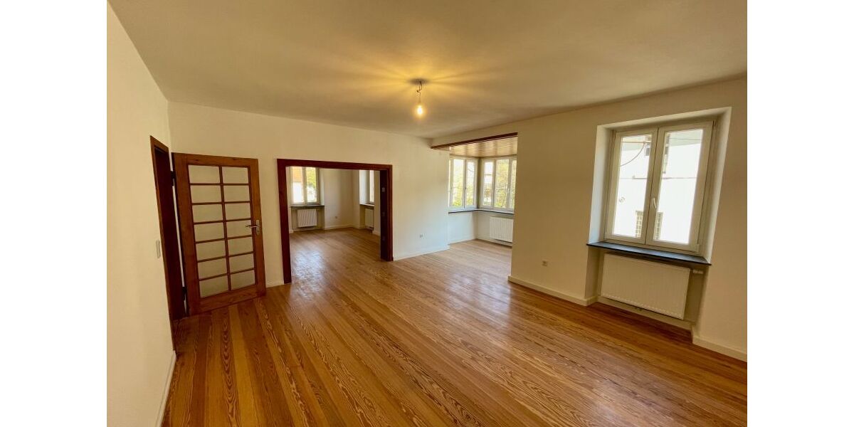 Provisionsfrei* Wunderschöne, komplett renovierte 140qm Altbauwohnung nahe Neustadt mit Garten - 5- Frankeneck bei Neustadt | Angebot:25908495
