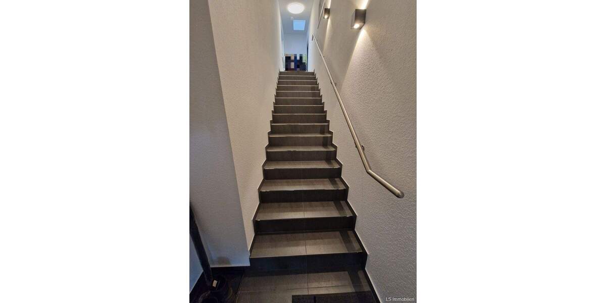 Etagenwohnung Rastede/ Wahnbek Ipwege - 4 Zimmer, 125 m&sup2;, 950&euro; | Angebot:25472123