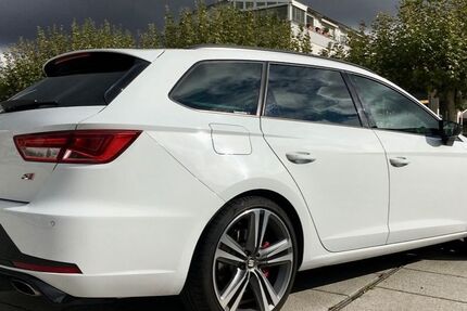 Seat Leon 110.000 km 17.900 &euro; Mundelsheim 74395
