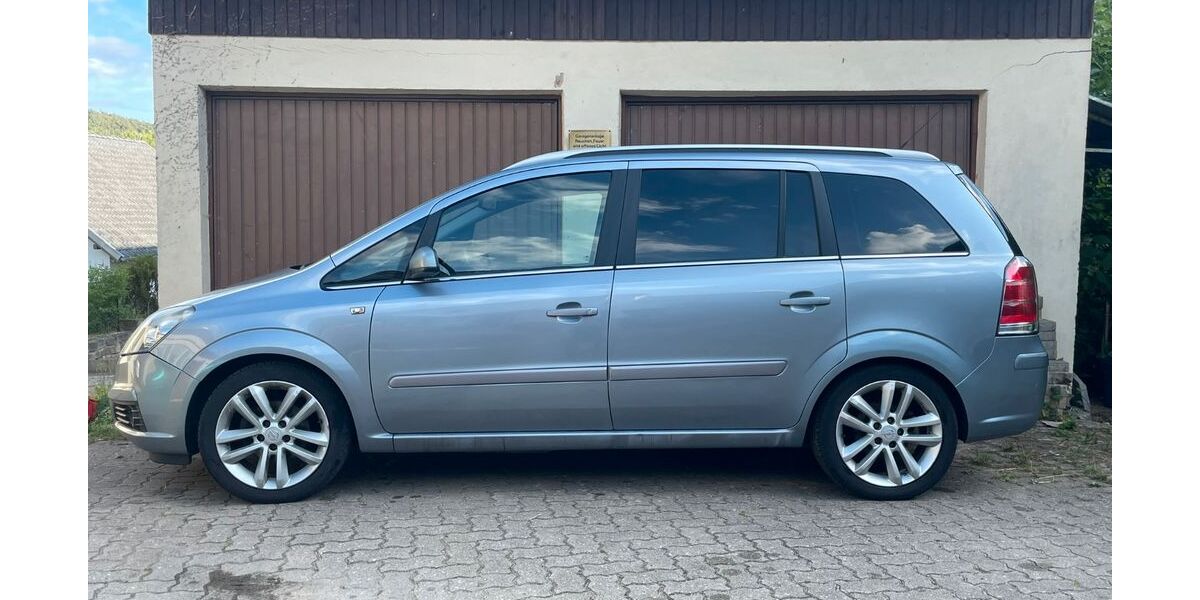 Opel Zafira 195.672 km 2.999 &euro; Itzgrund 96274