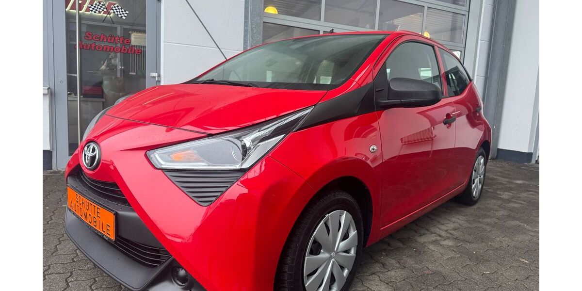 Toyota Aygo (X) 59.700 km 9.990 &euro; Winterberg 59955