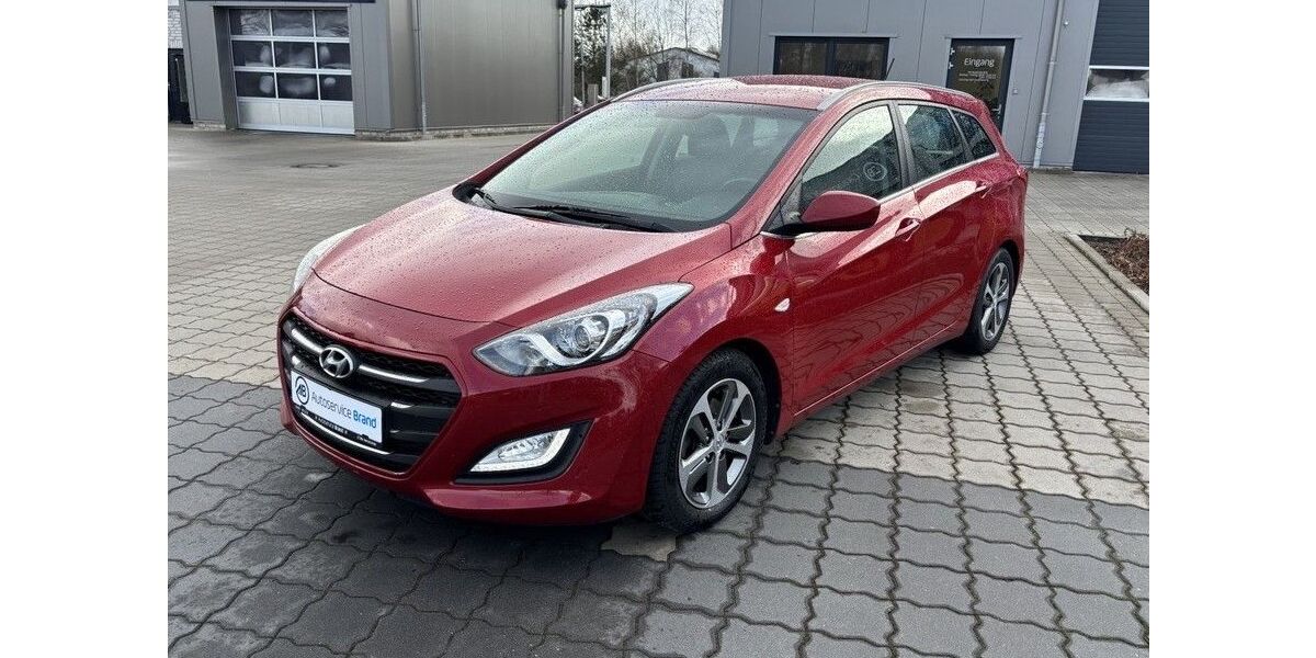 Hyundai i30 79.346 km 11.590 &euro; Hemsbünde 27386