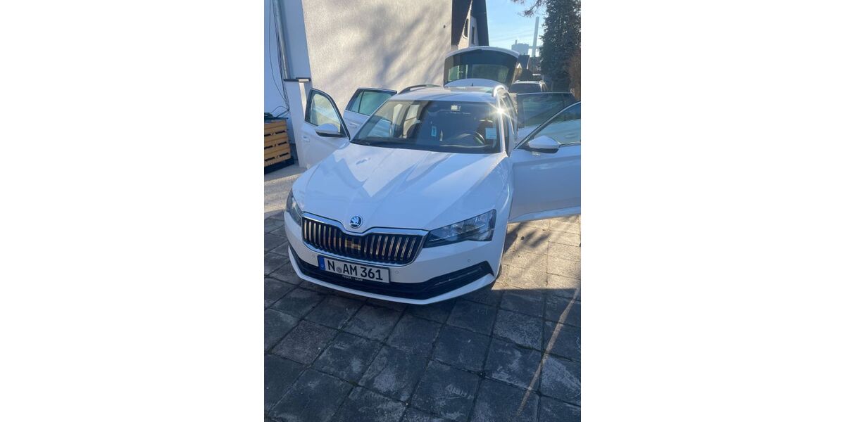 Skoda Superb 121.000 km 19.999 &euro; Nürnberg 90449