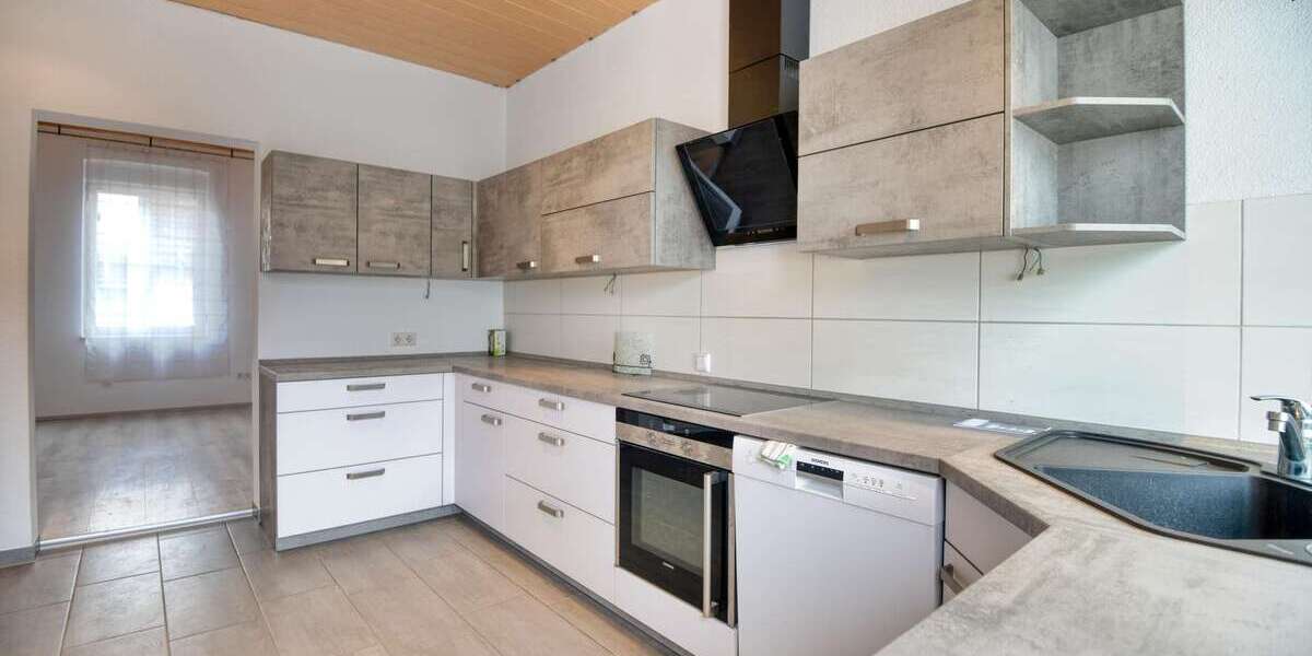 Bezugfsfreie 6 ZKBB mit XL-Panoramaterrasse & Gemeinschaftsgarten Gepflegtes 2FH mit Garage - Etagenwohnung Mannheim Sandhofen | Angebot:26757726