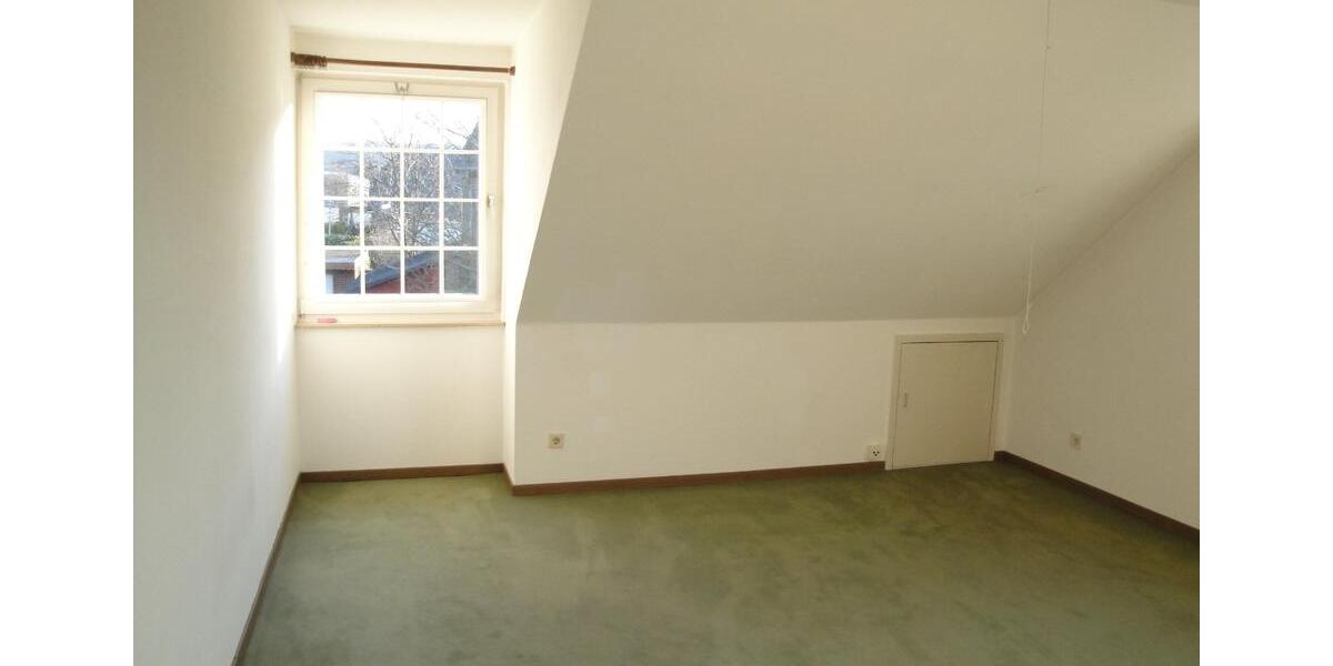 Dachgeschoßwohnung Braunschweig Südstadt- Rautheim- Mascherode - 3 Zimmer, 74 m&sup2;, 600&euro; | Angebot:26399675
