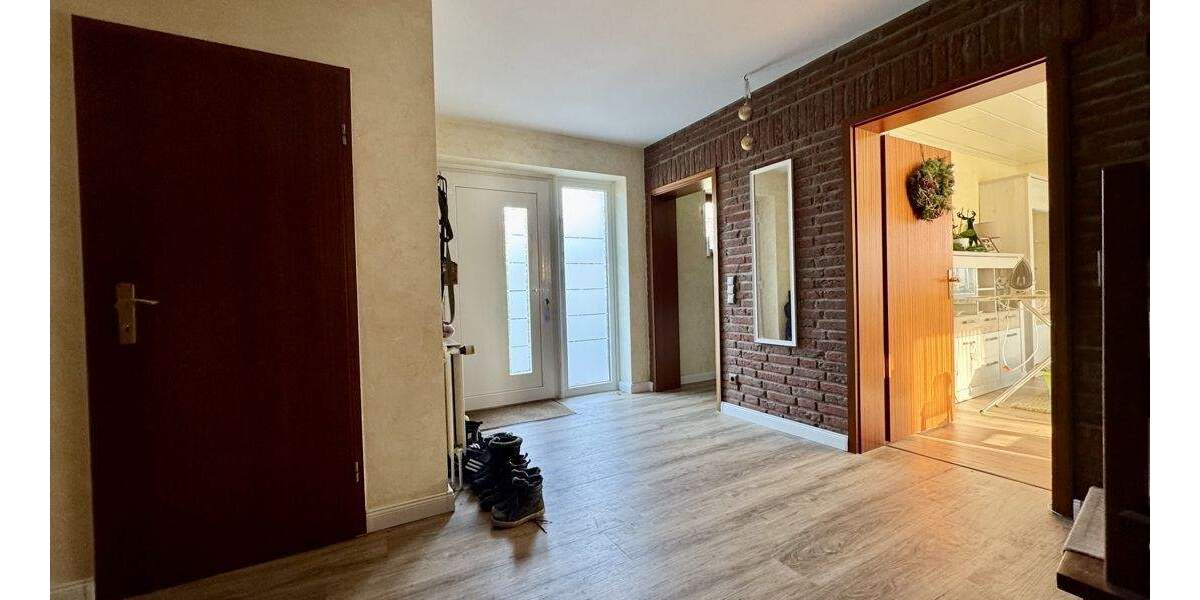 Einfamilienhaus Brunsbüttel - 5 Zimmer, 146 m&sup2;, 315.000&euro; | Angebot:25697414